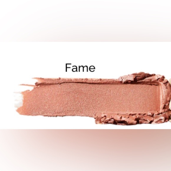 Laritzy Cream Highlighter in Fame (NWT) - Picture 3 of 5